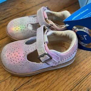 Stride rite 4.5 wide Mary Jane’s.